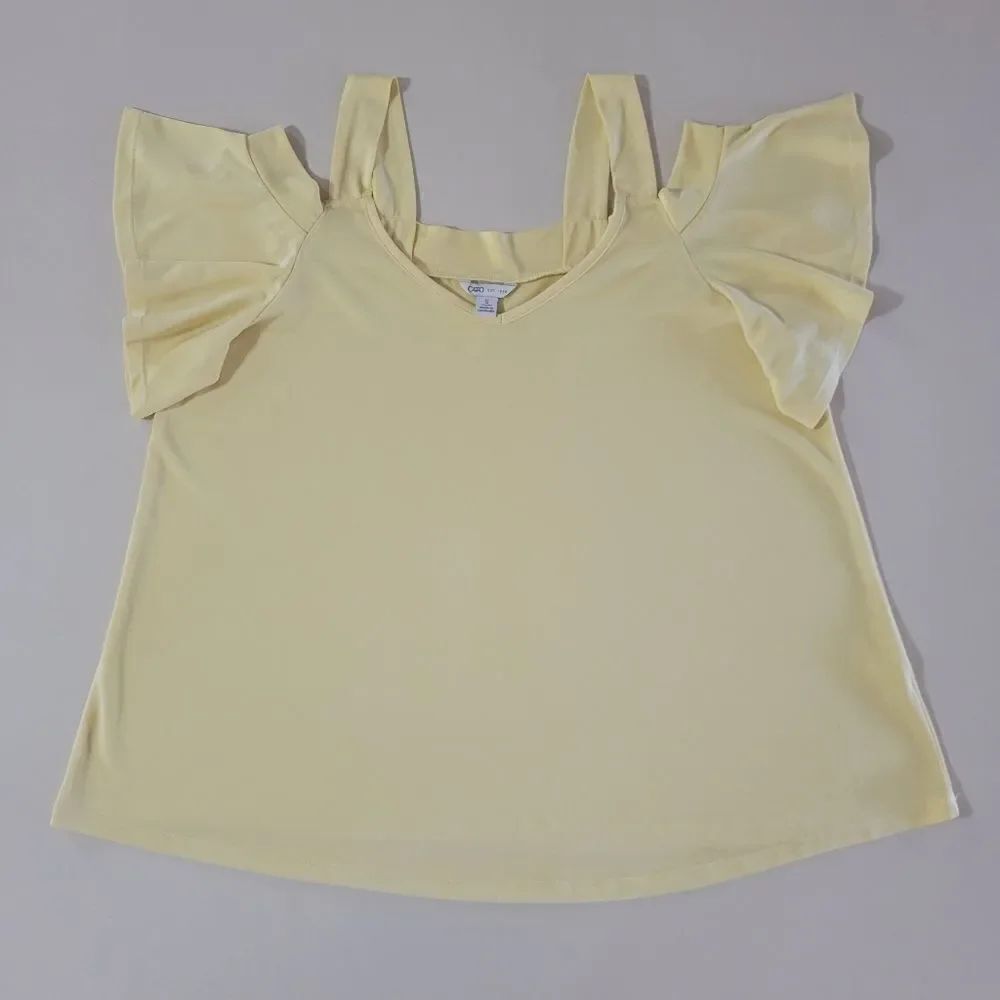 Cato Women's Yellow Cold Shoulder Short Sleeve Jersey Knit Pullover Top